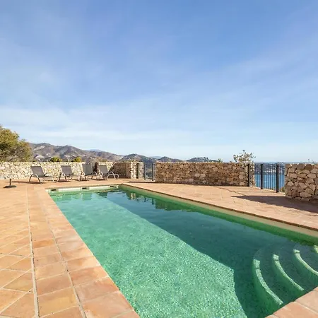 Five Star With Heavenly Views Villa